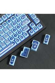 KLAVYE KEYCAPS -136 TUŞLU KIRMIZI, YARI ŞEFFAF IŞIK GEÇİREN TUŞ TAKIMI - Mavi ürün görseli 6